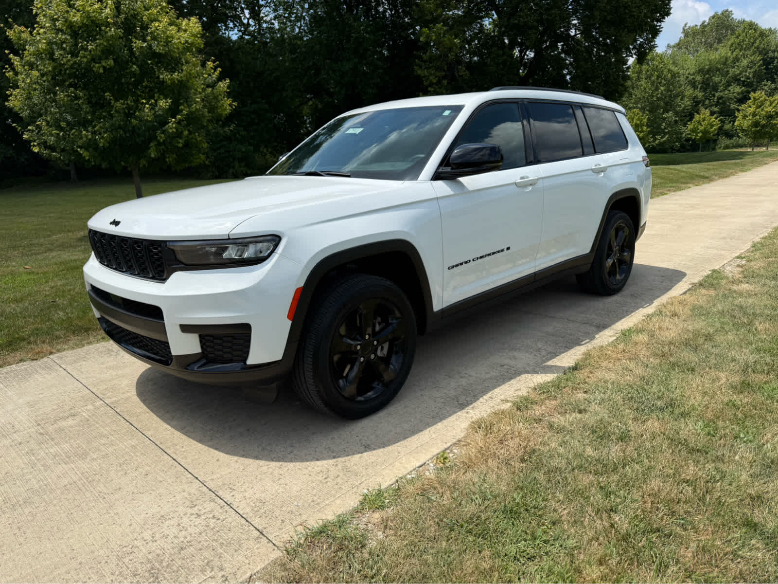 2023 Jeep Grand Cherokee L Altitude