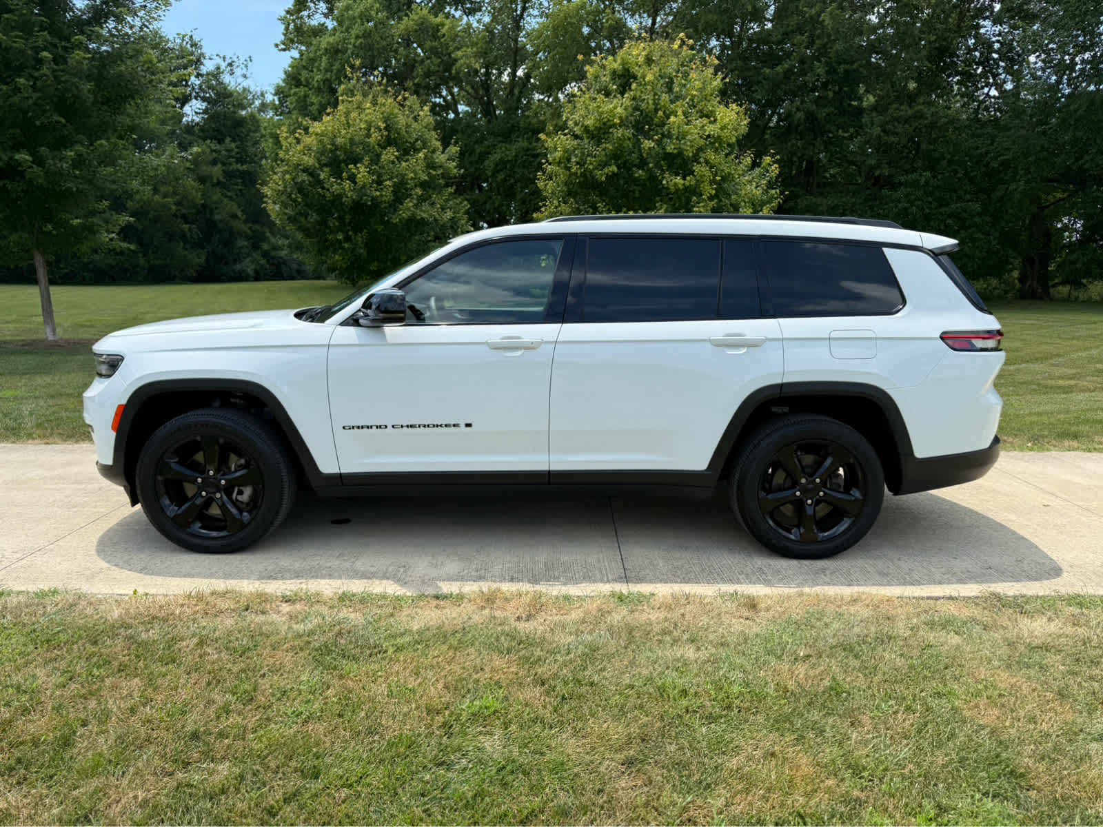 2023 Jeep Grand Cherokee L Altitude