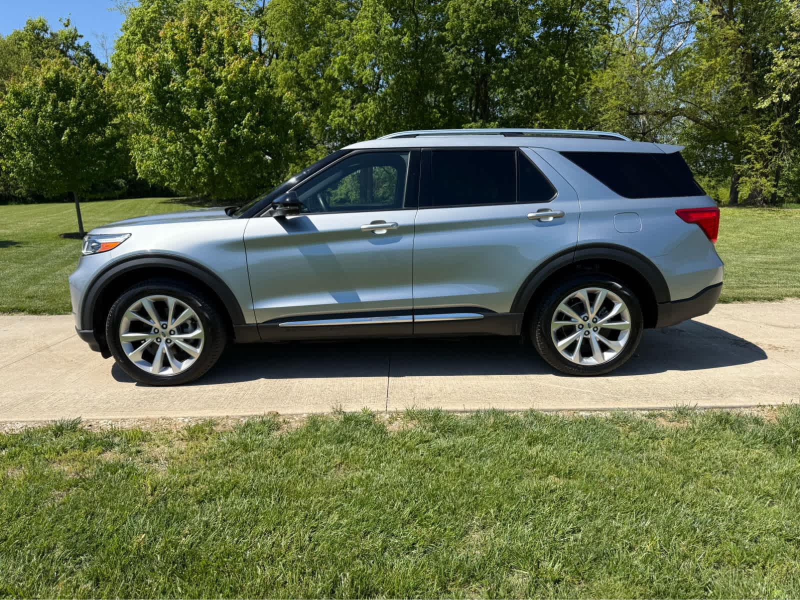 2022 Ford Explorer Platinum