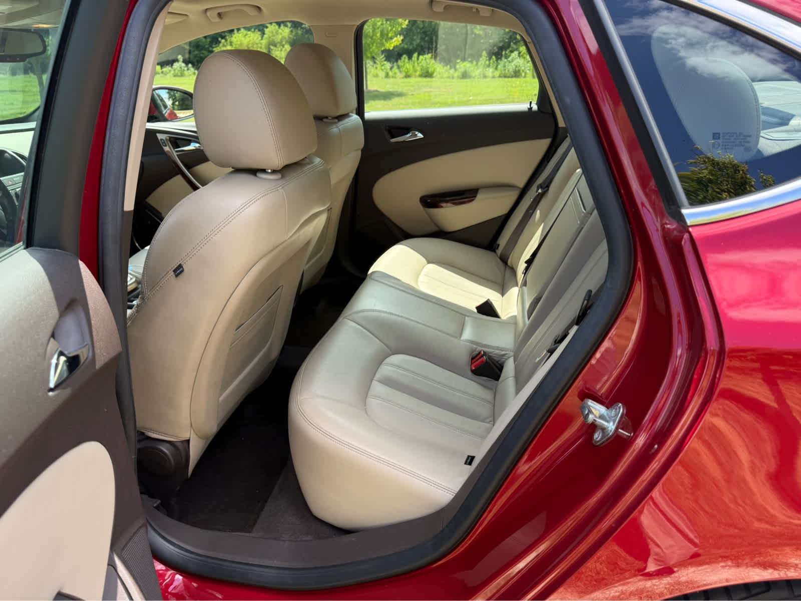 2012 Buick Verano Leather Group