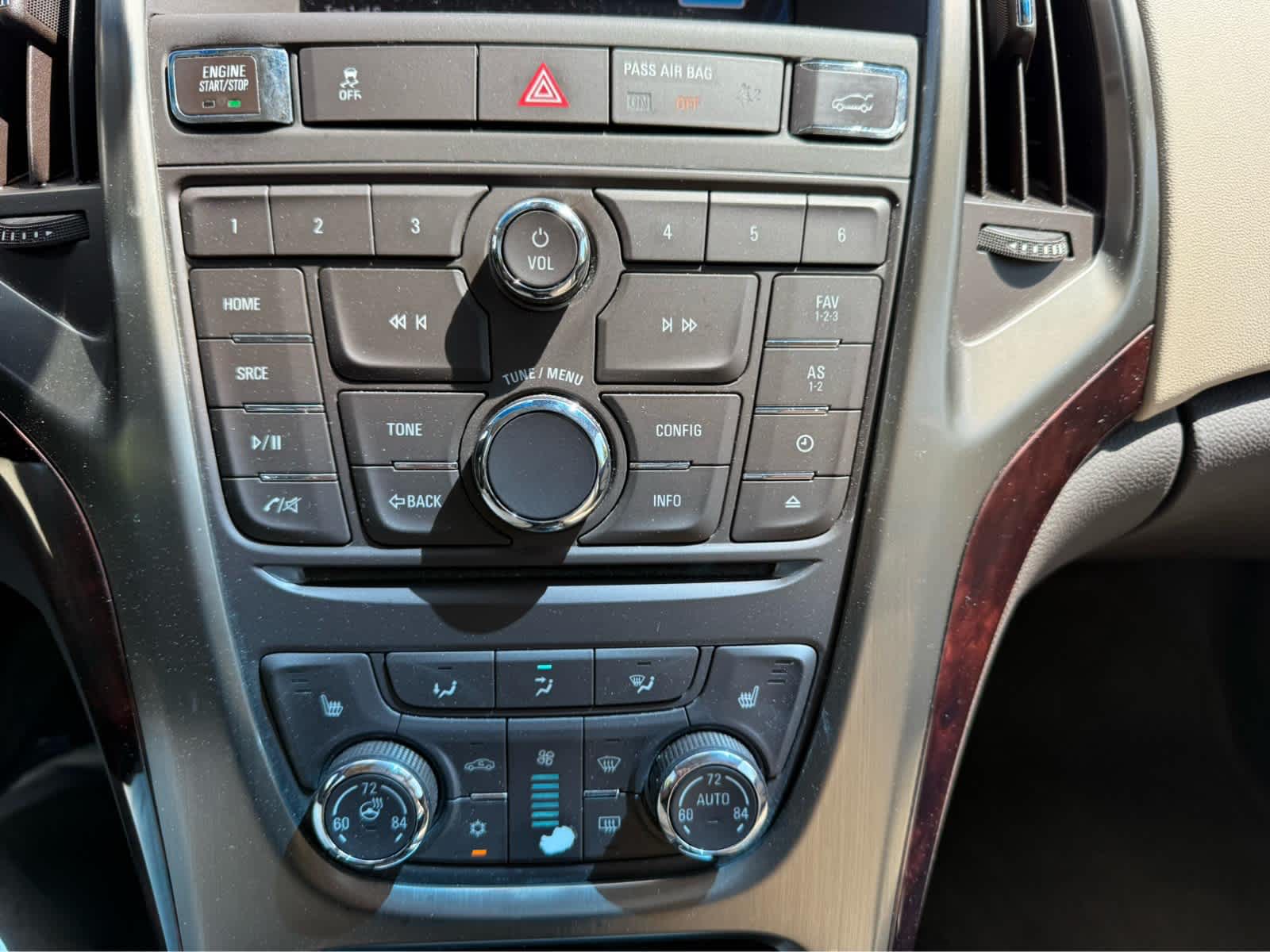 2012 Buick Verano Leather Group