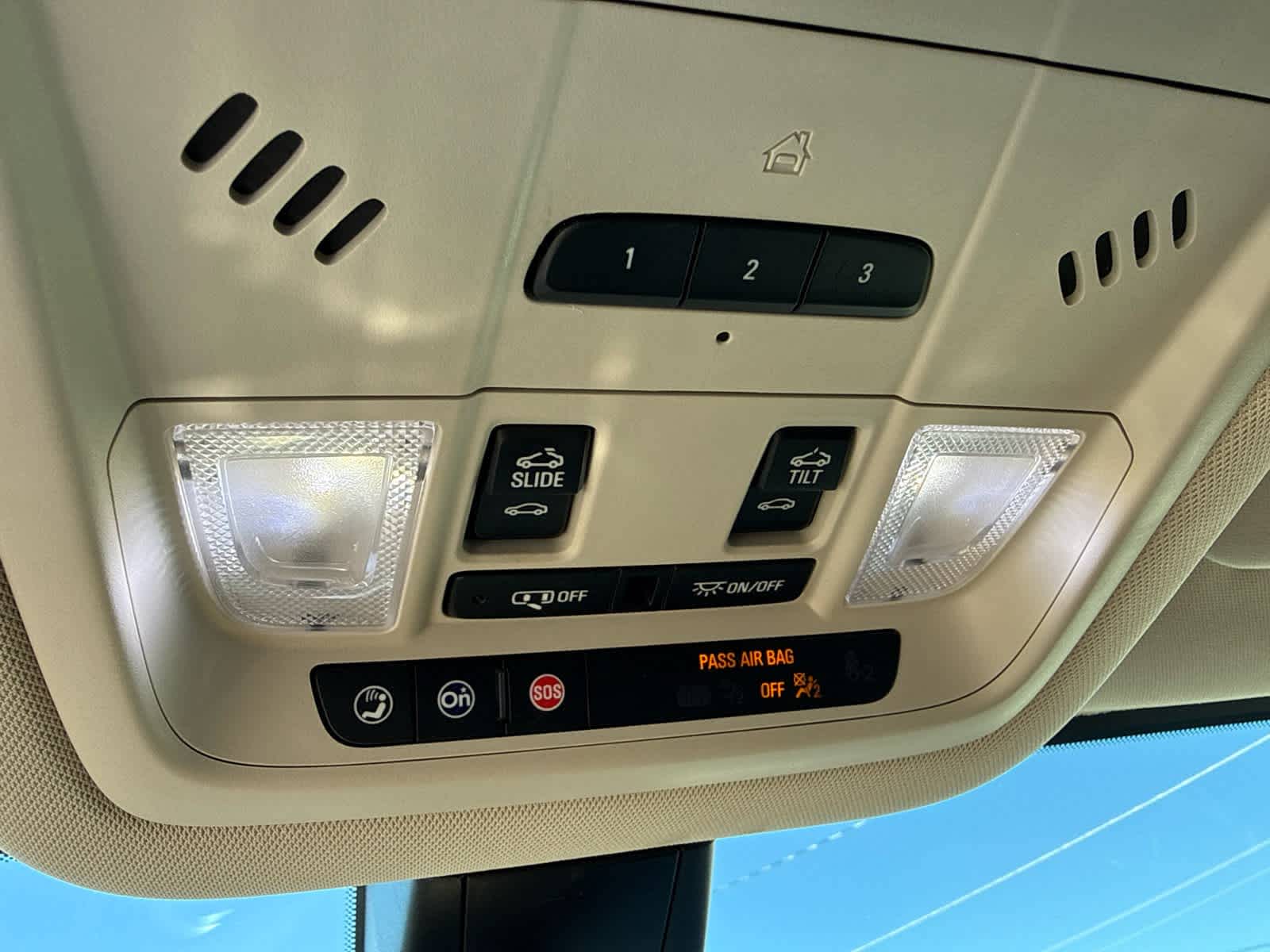 2020 GMC Acadia Denali