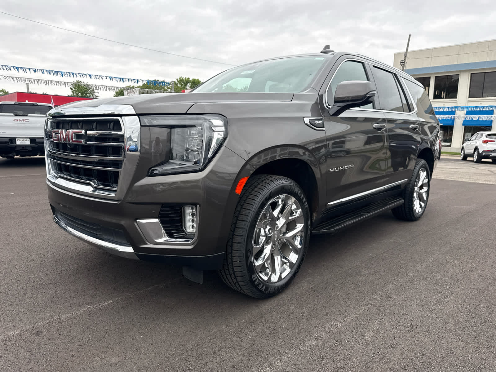 2021 GMC Yukon SLT