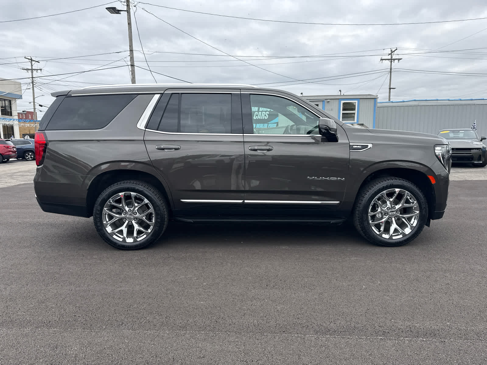 2021 GMC Yukon SLT