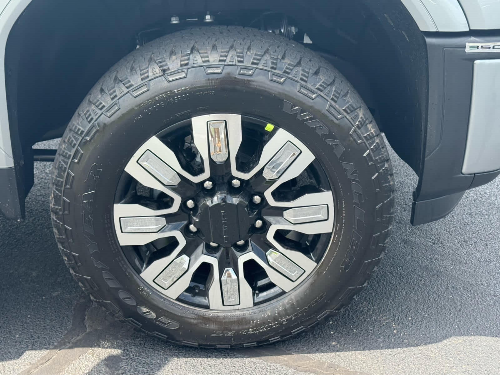 2025 GMC Sierra 3500 HD Denali