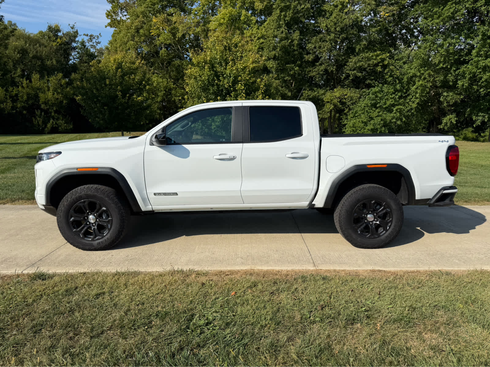 2024 GMC Canyon Elevation