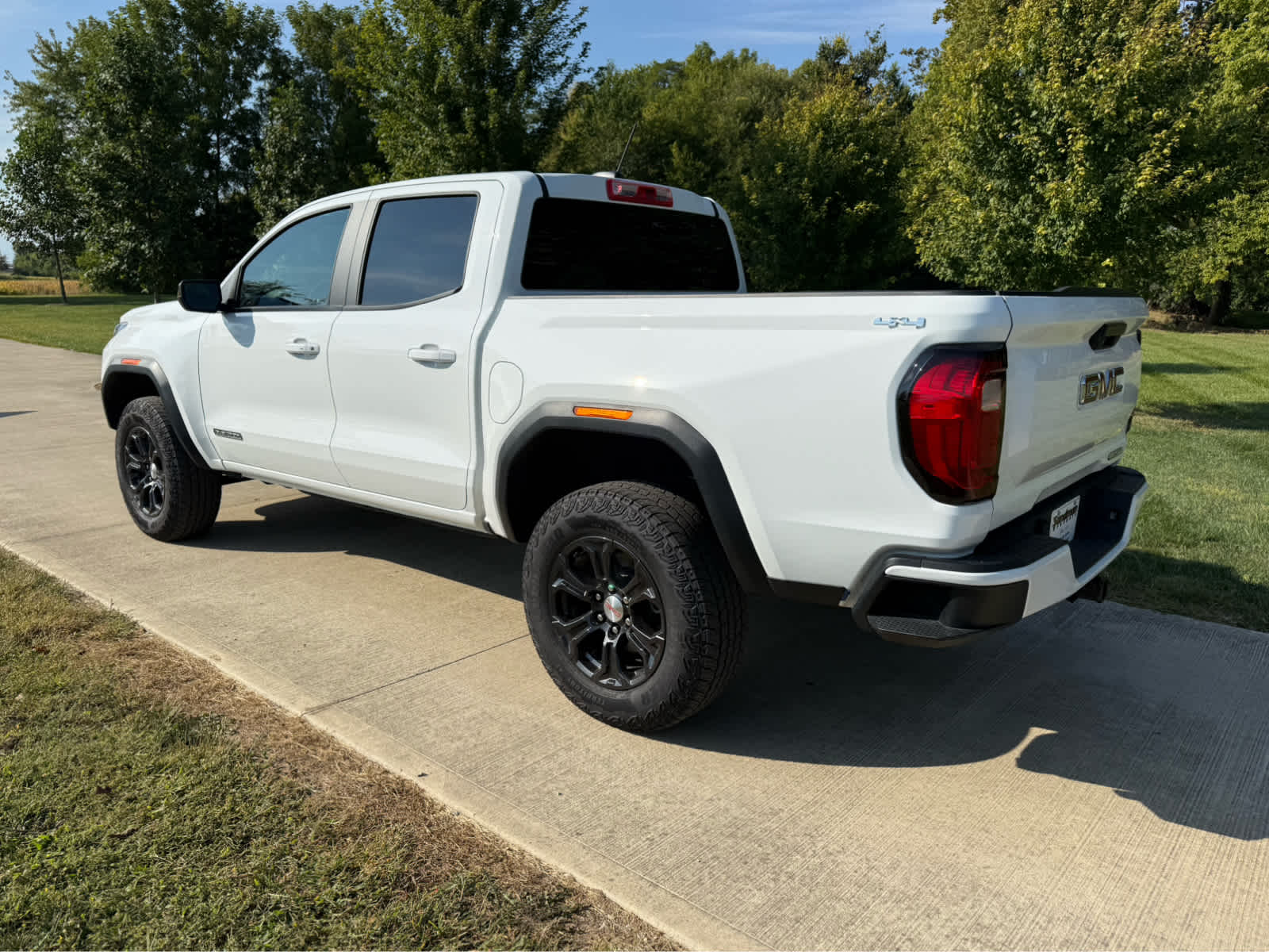 2024 GMC Canyon Elevation