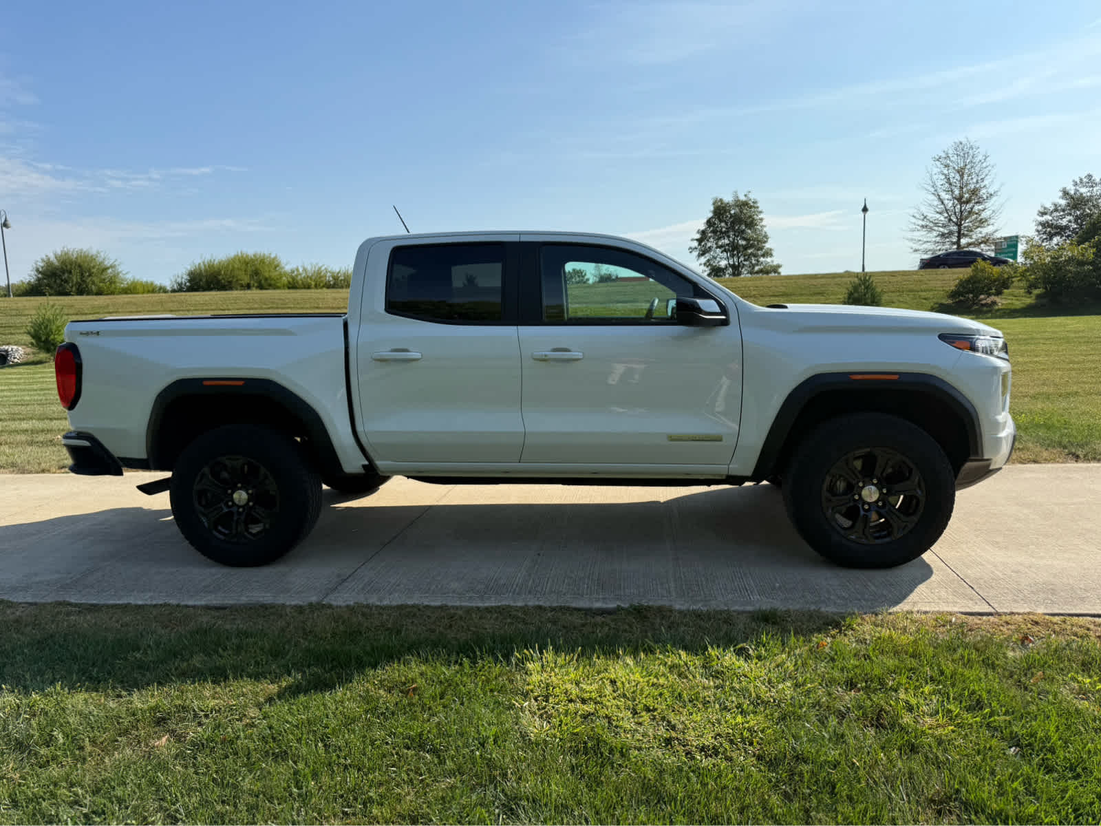 2024 GMC Canyon Elevation