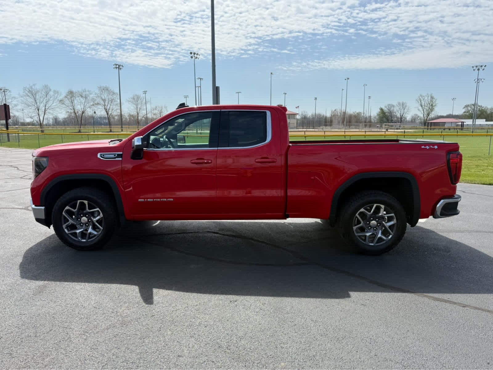 2025 GMC Sierra 1500 SLE