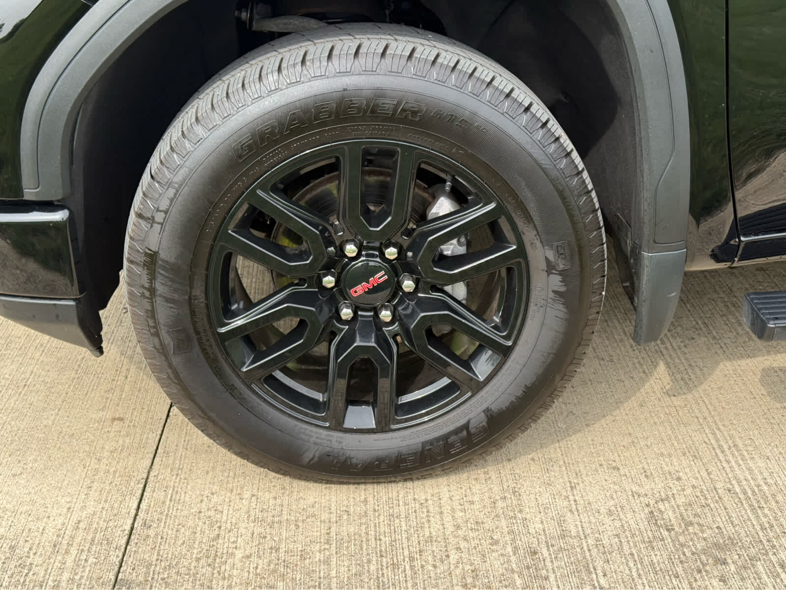 2023 GMC Sierra 1500 Elevation