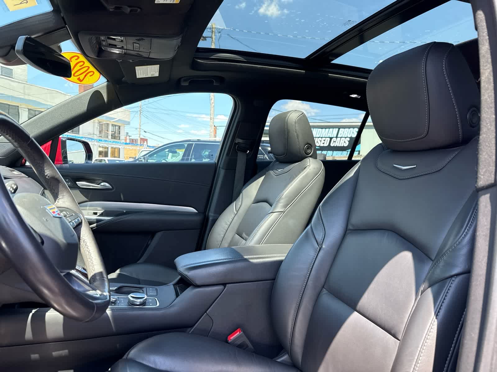 2023 Cadillac XT4 Premium Luxury