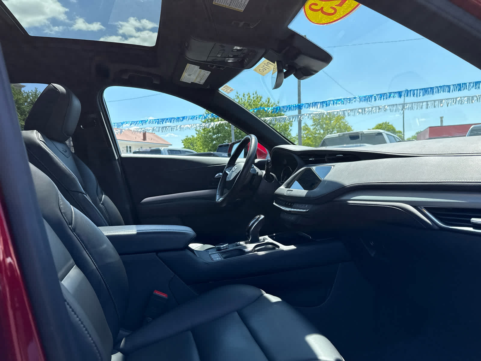 2023 Cadillac XT4 Premium Luxury
