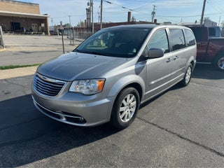 2016 Chrysler Town &amp; Country Touring
