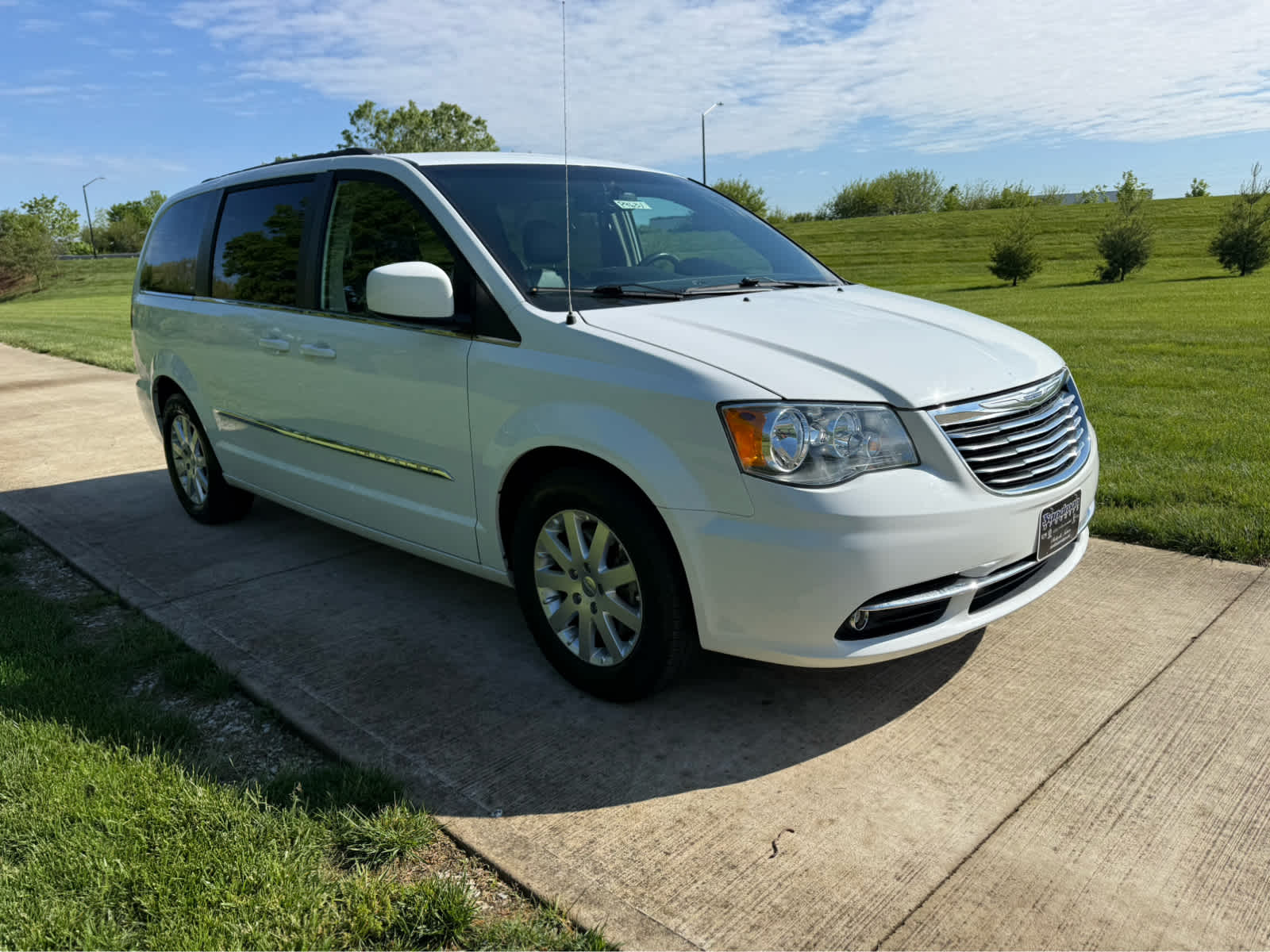 2016 Chrysler Town & Country Touring