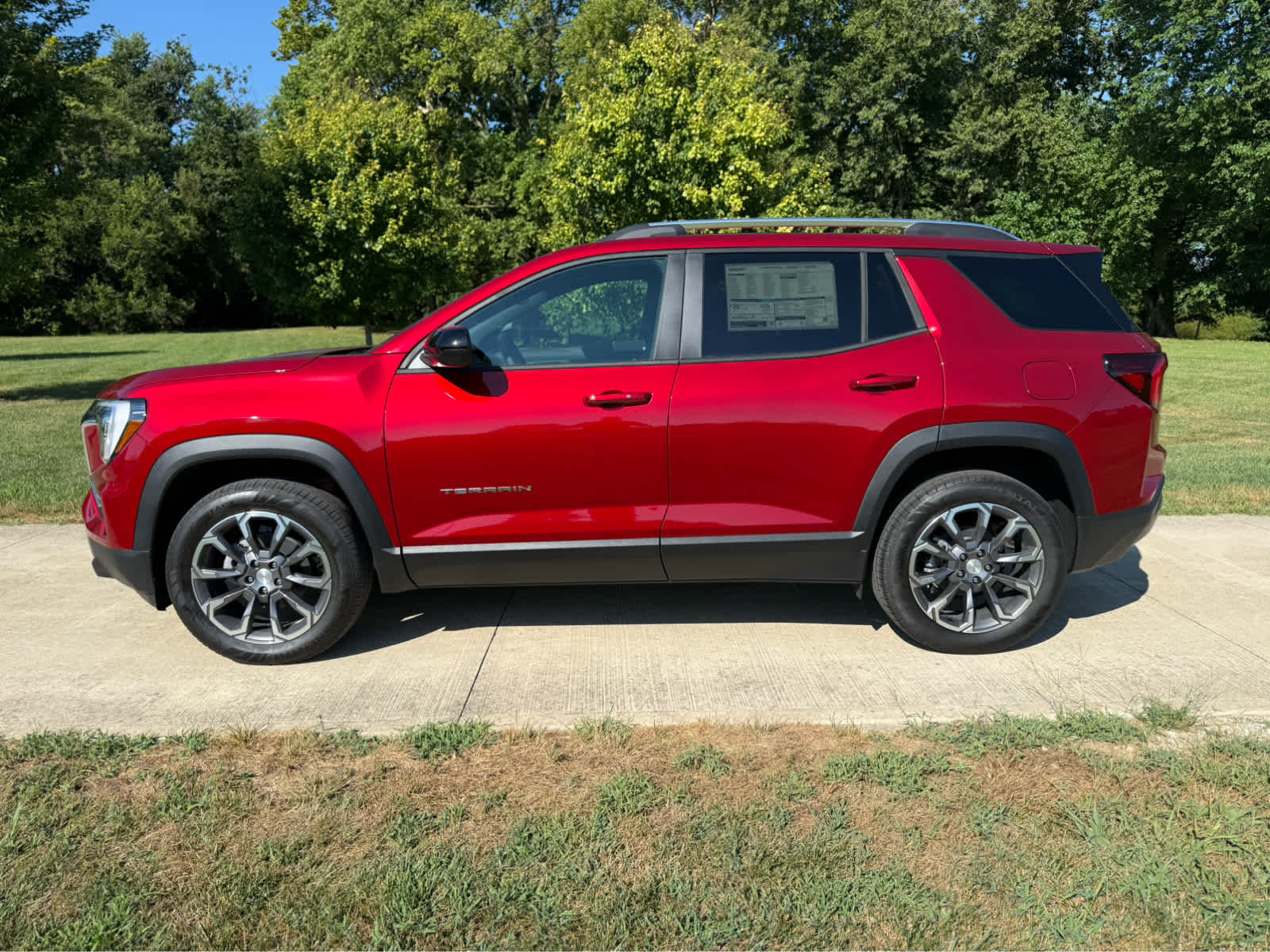 2026 GMC Terrain Elevation - Photo 2