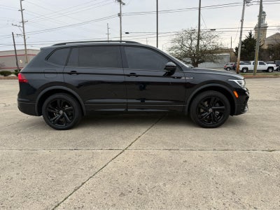 2024 Volkswagen Tiguan SE R-Line Black