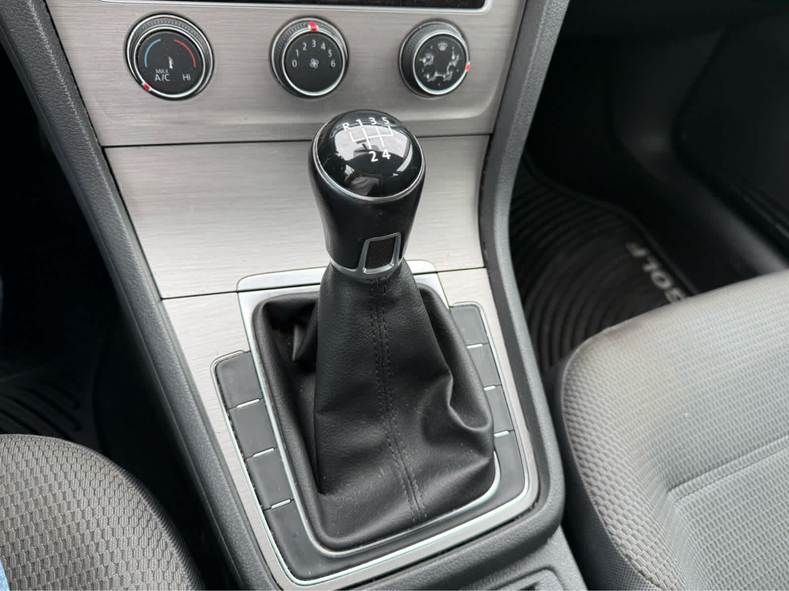 2017 Volkswagen Golf S