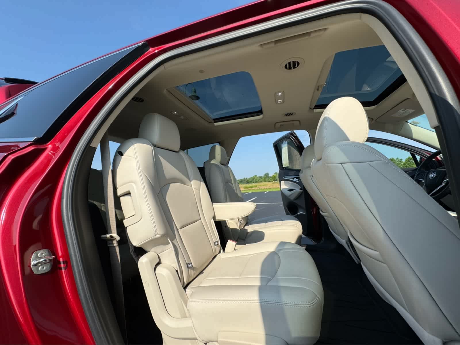 2023 Buick Enclave Essence