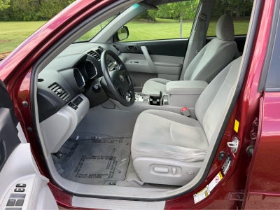 2010 Toyota Highlander Base