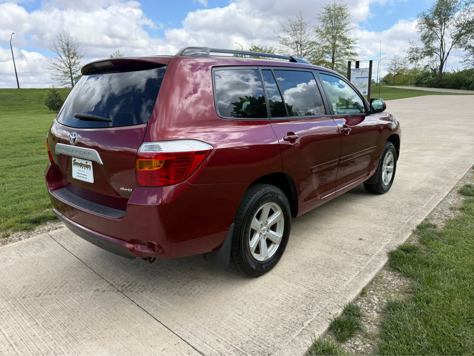 2010 Toyota Highlander Base