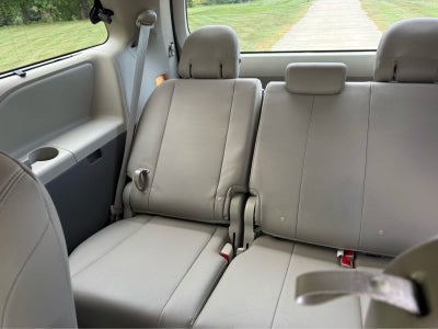 2020 Toyota Sienna XLE Auto Access Seat