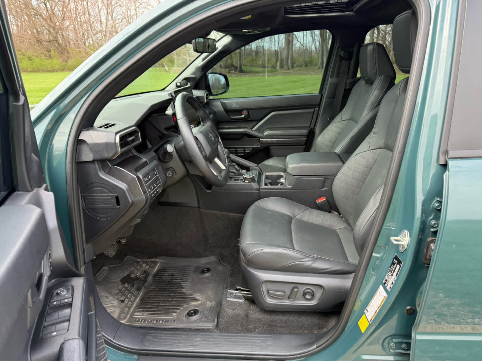 2025 Toyota 4Runner Hybrid TRD Off Road