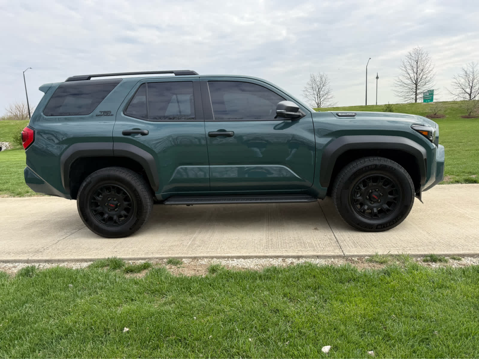 2025 Toyota 4Runner Hybrid TRD Off Road
