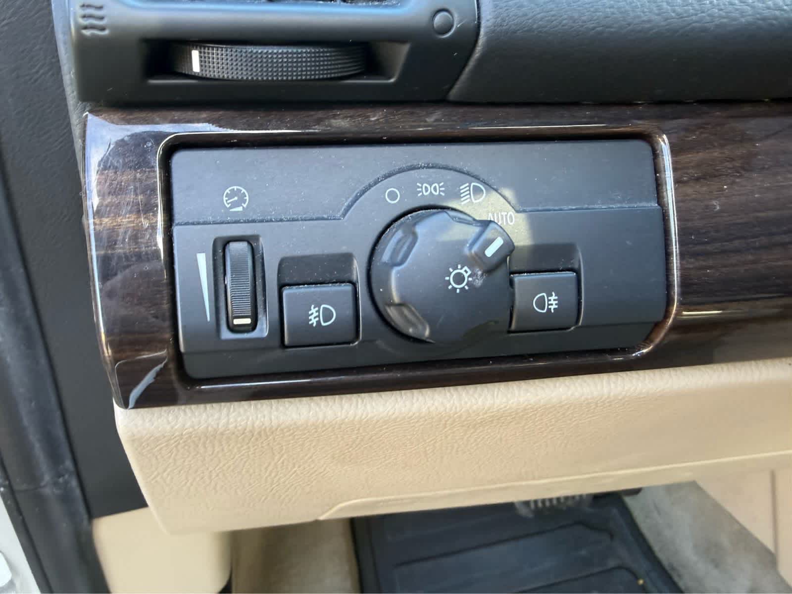 2011 Land Rover LR2 HSE