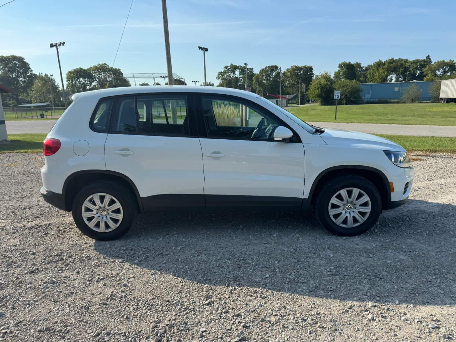 2017 Volkswagen Tiguan S